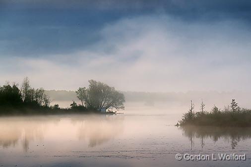 Misty Rideau Canal_09959.jpg - Photographed along the Rideau Canal Waterway near Smiths Falls, Ontario, Canada.